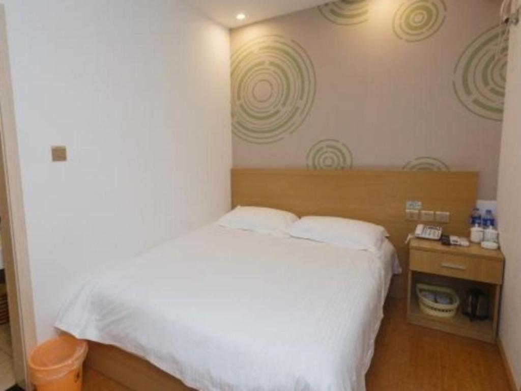 Greentree Inn Zhejiang Ningbo South Railway Station Express Hotel Dış mekan fotoğraf