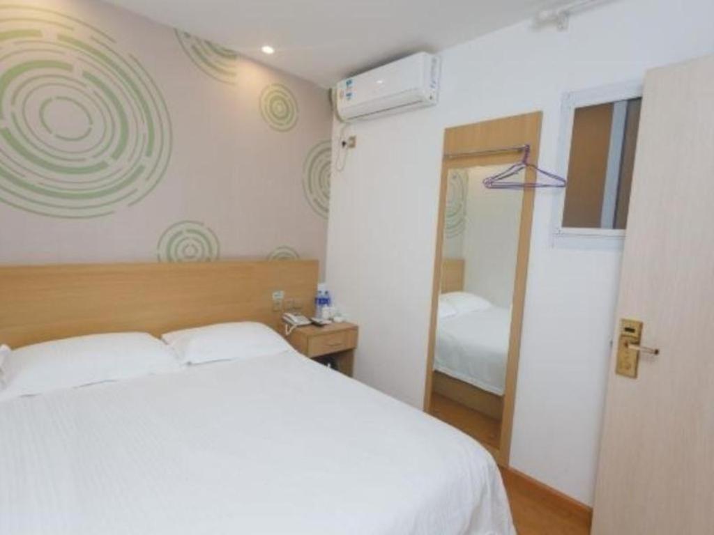 Greentree Inn Zhejiang Ningbo South Railway Station Express Hotel Dış mekan fotoğraf